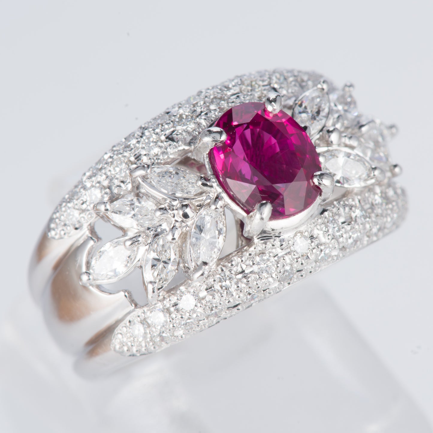 ルビーxダイヤモンド プラチナリング R: 1.41 ct D: 0.8ct Pt900