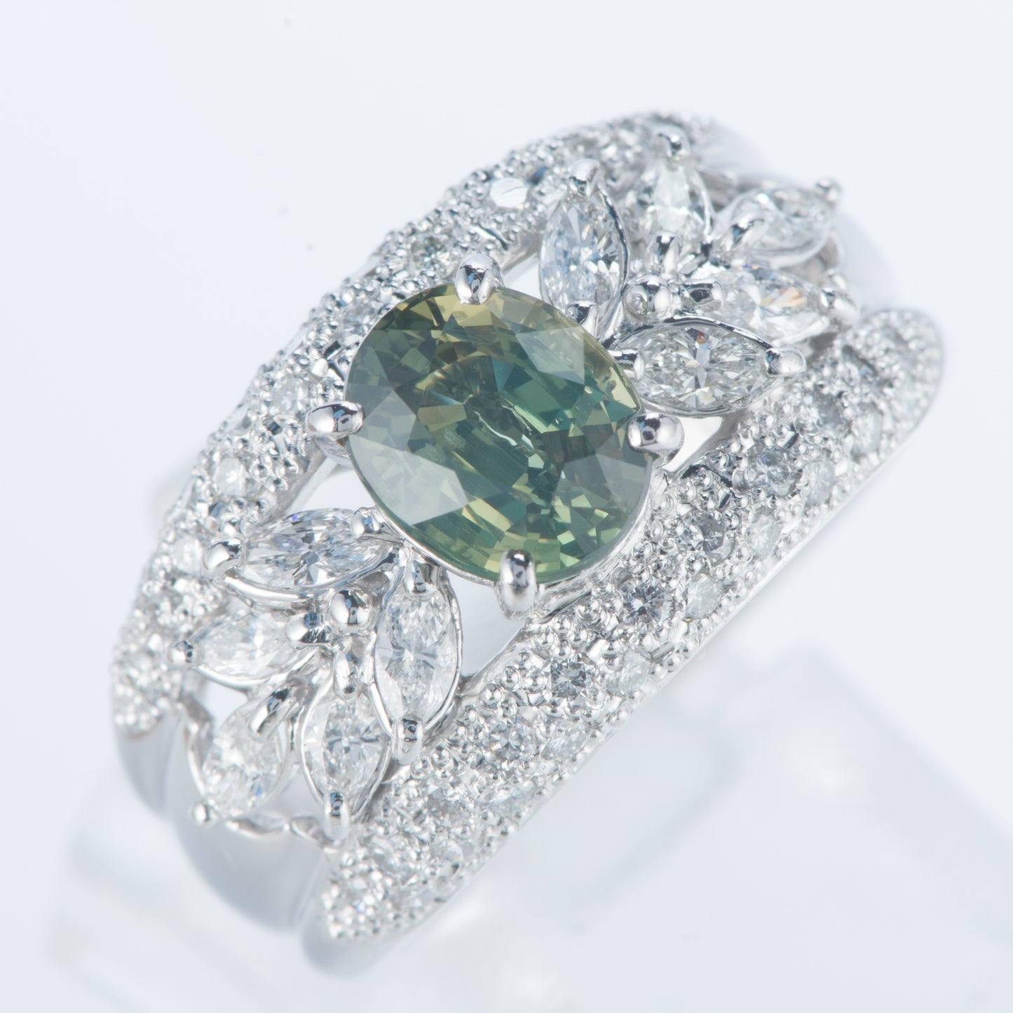 アレキサンドライトxダイヤモンド プラチナリング Al: 1.792 ct D: 0.82ct Pt900