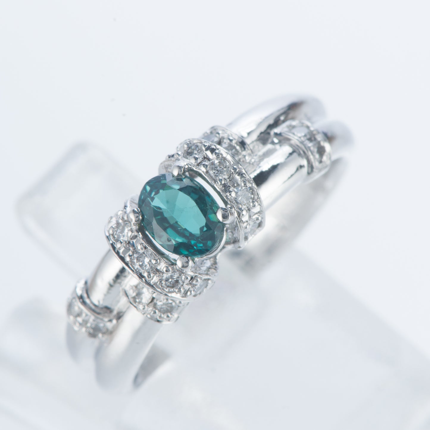 アレキサンドライトxダイヤモンド プラチナリング Al: 0.55 ct D: 0.16ct Pt900