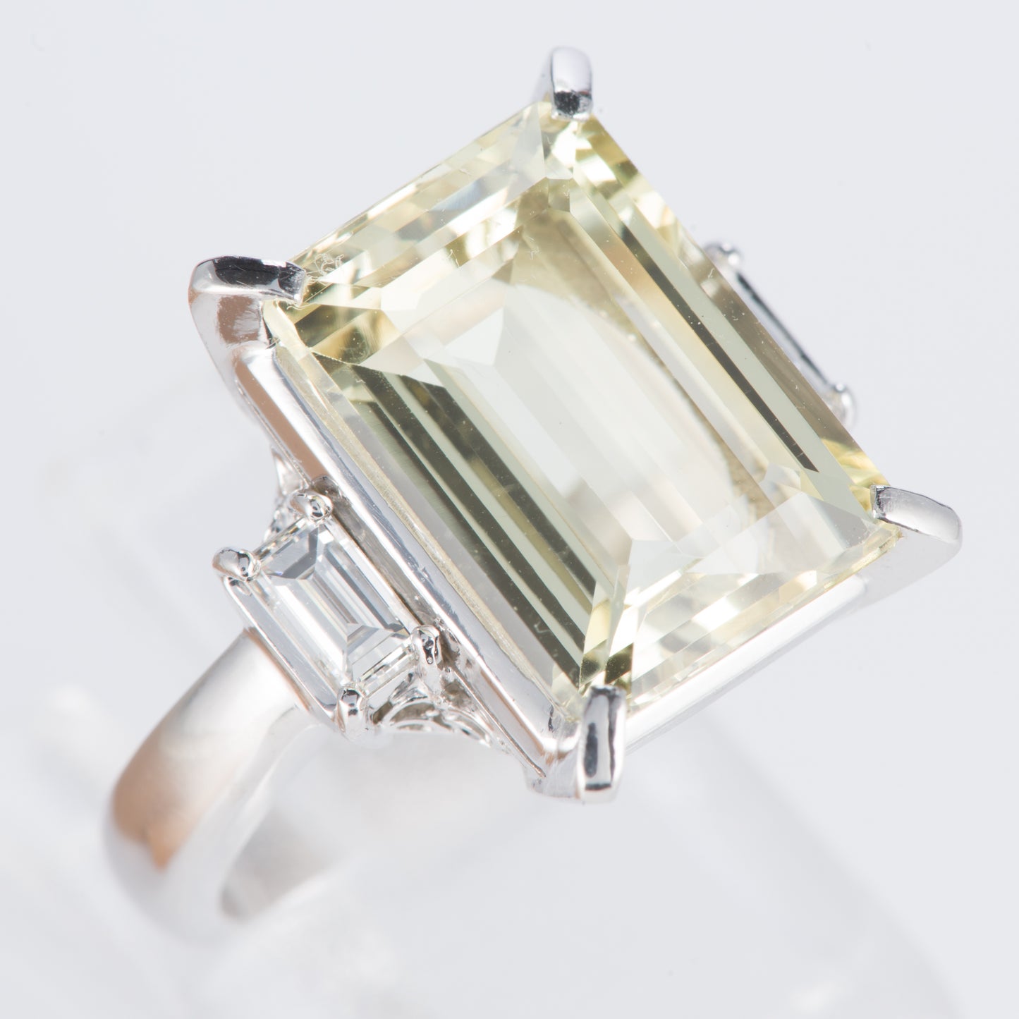 ベリルxダイヤモンド プラチナリング B: 6.76 ct D: 0.31ct Pt900