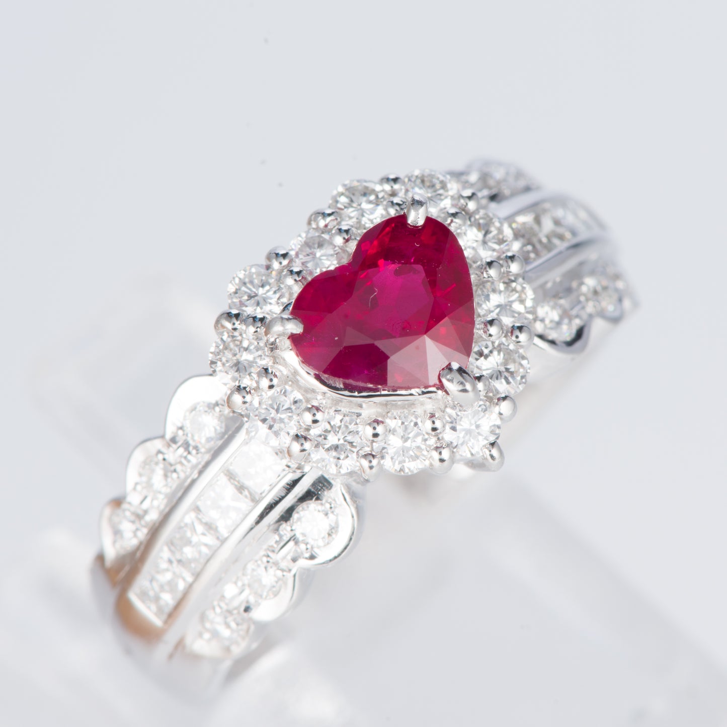 ルビーxダイヤモンド プラチナリング R: 0.98 ct D: 0.75ct Pt900