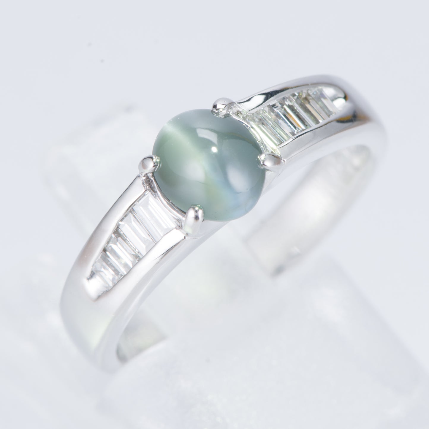 サイドダイヤモンド キャッツアイxダイヤモンド プラチナリング C: 1.21 ct D: 0.28ct Pt900