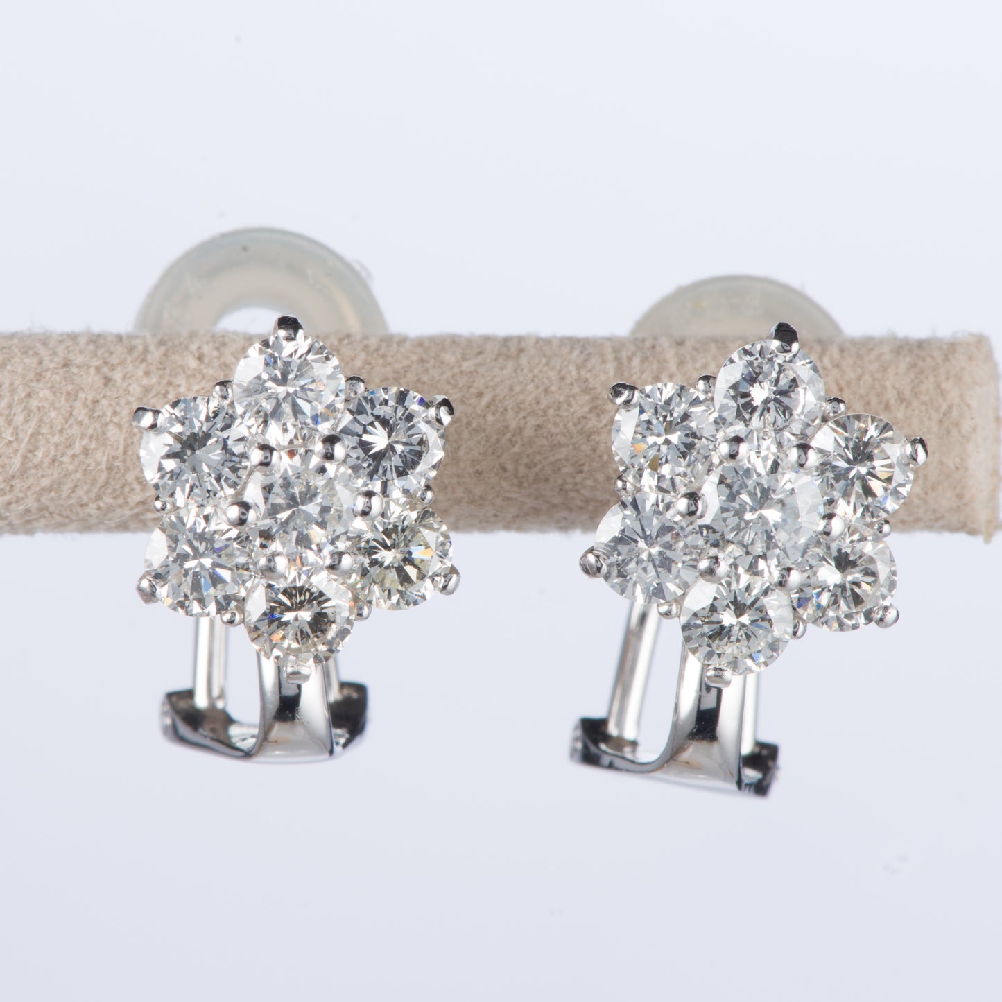 ダイヤモンド プラチナリイヤリング D: 2.00ct (1ct D: 1ct )Pt900