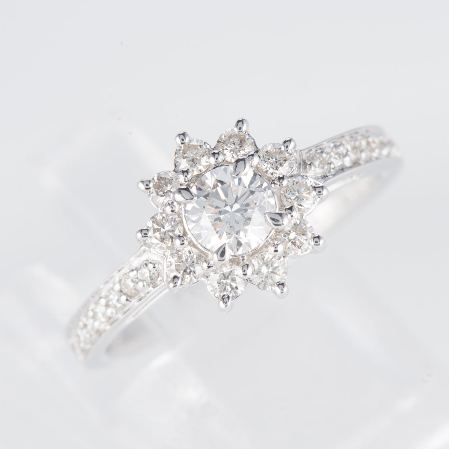 ダイヤモンド ホワイトゴールドリング D: 0.324 ct D: 0.41ct K18WG