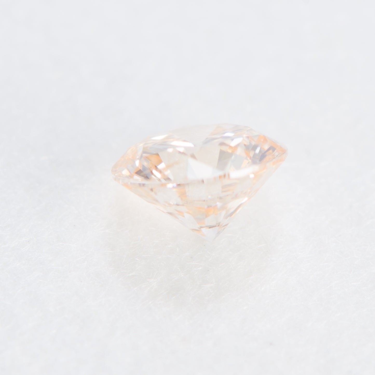 0.146ct, ライトイエロウィッシュオレンジダイヤモンド, SI2, ラウンド, 中央宝石研究所(CGL)