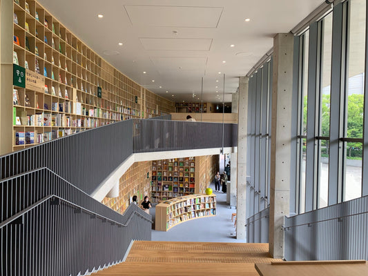 建築訪問記　こども本の森　神戸