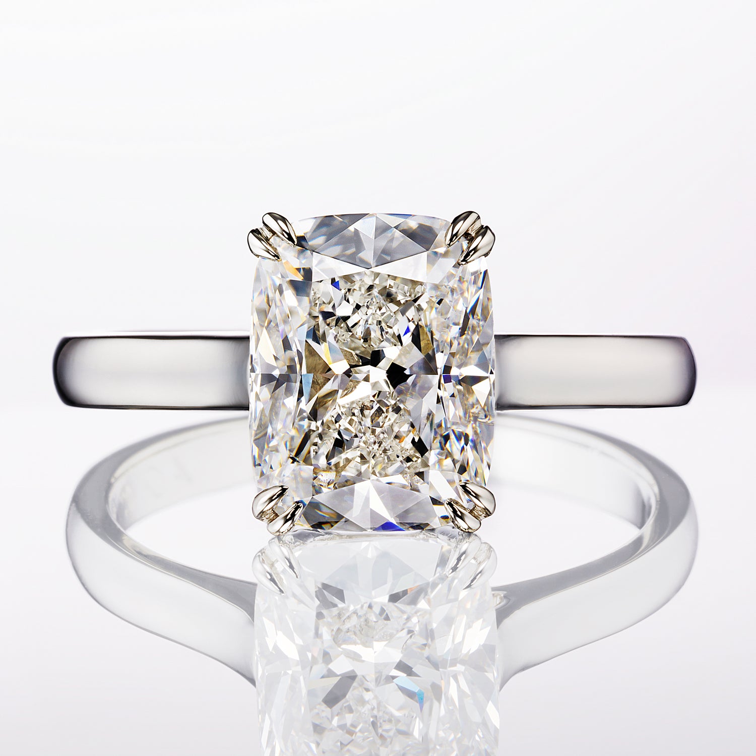 エンゲージメント＆ブライダル