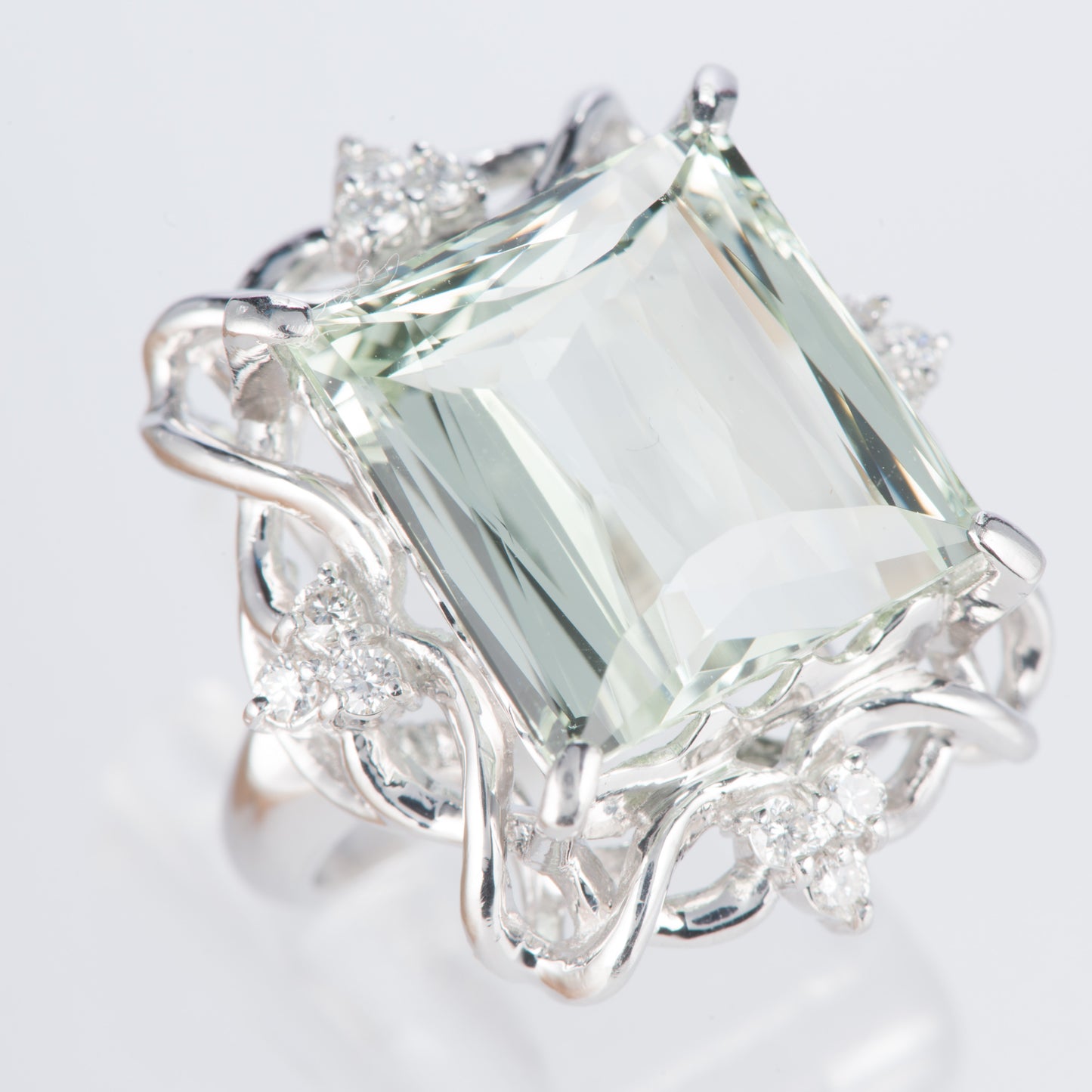ベリルxダイヤモンド プラチナリング B: 15.54 ct D: 0.35ct Pt900
