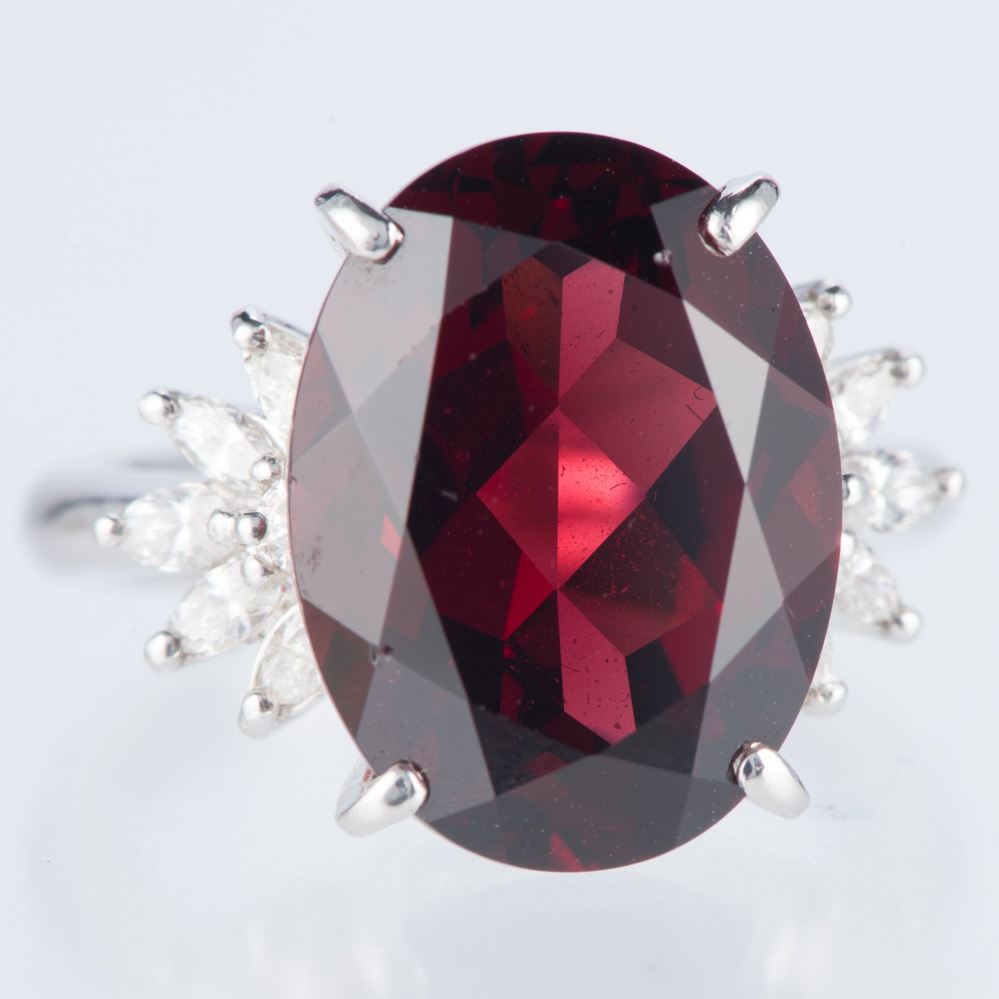 ロードライトガーネットxダイヤモンド プラチナリング RG: 11.84 ct D: 0.46ct Pt900