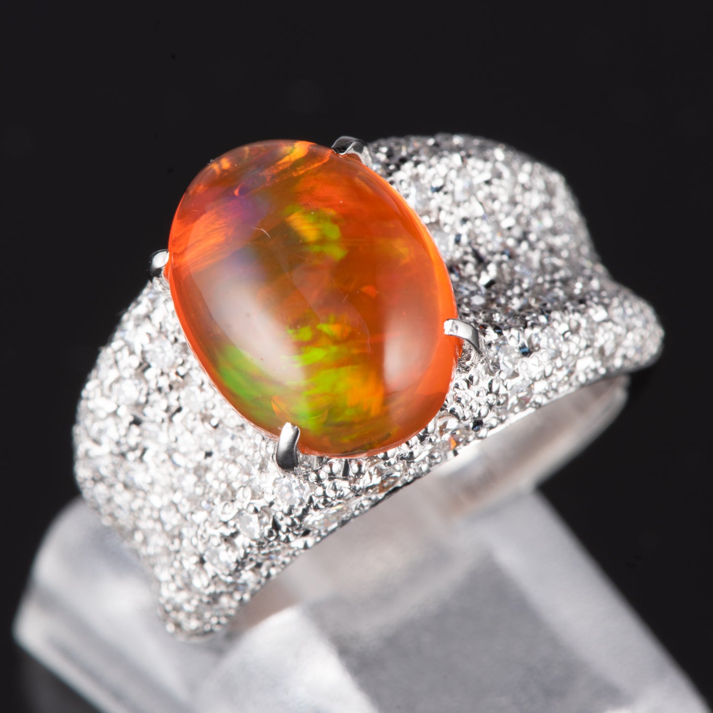 パヴェ メキシコオパールxダイヤモンド プラチナリング MO: 3.37 ct D: 1.05ct Pt900