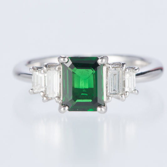 グリーンガーネット×ダイヤモンド プラチナリング GG: 1.24 ct D: 0.35ct Pt900