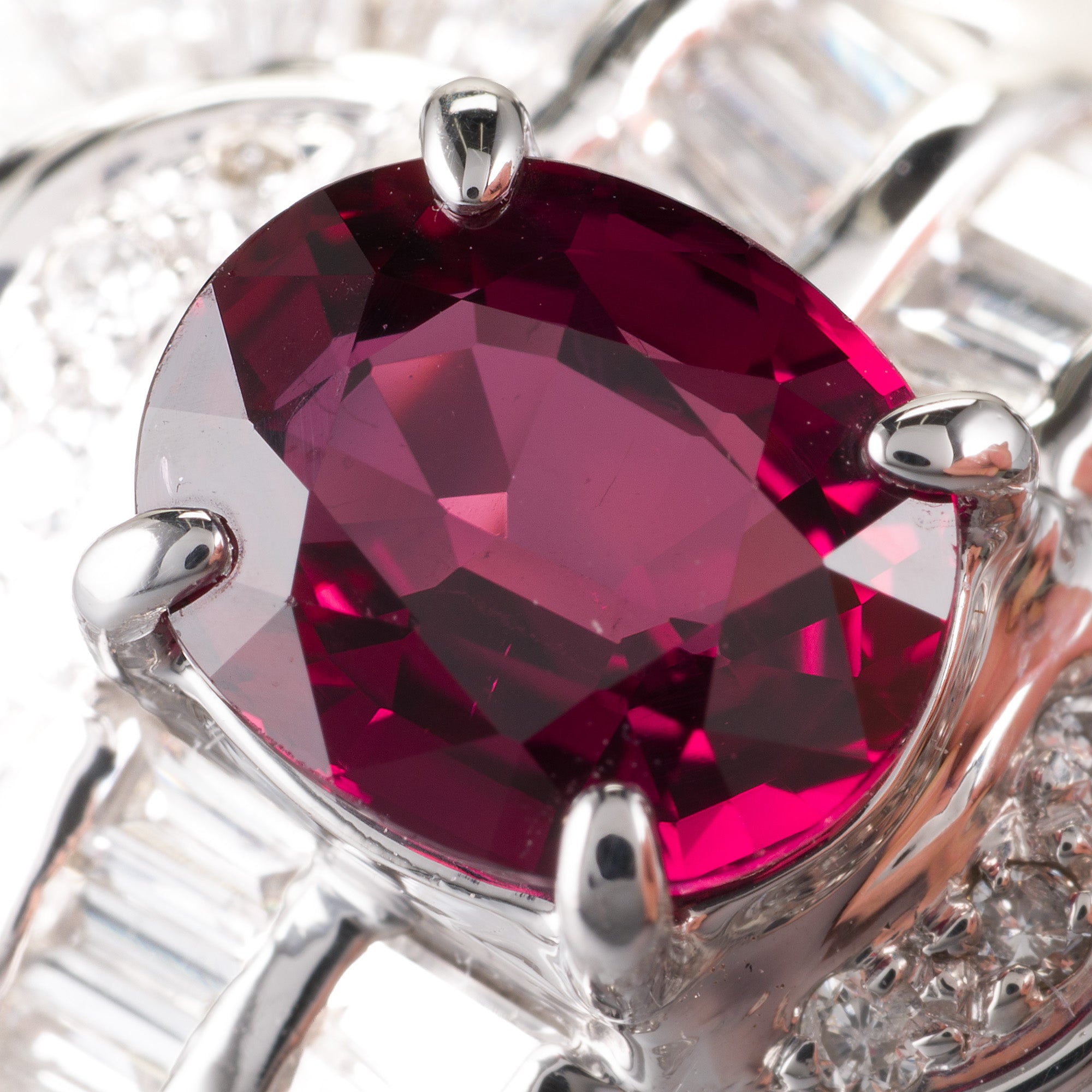 タンザニア産ルビーxダイヤモンド プラチナ製リング R: 1.52ct D:1.16