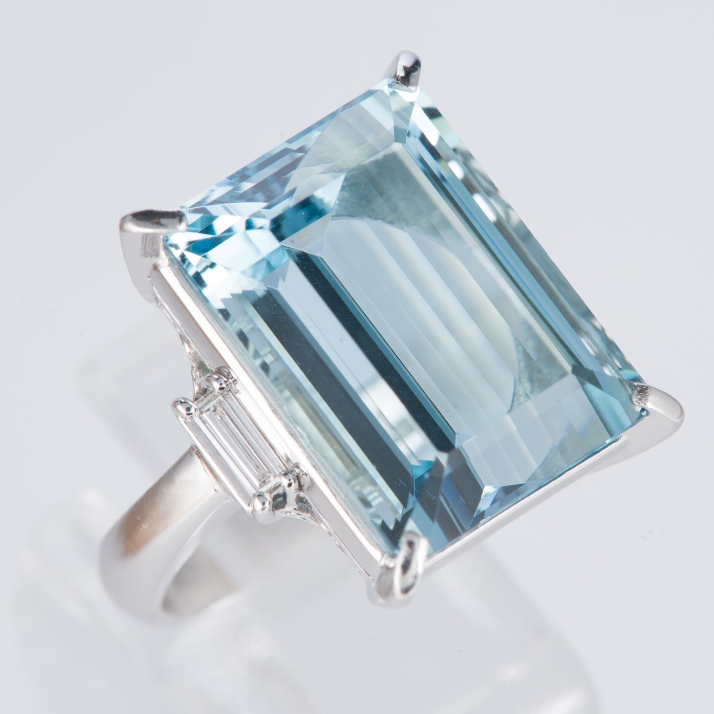 アクアマリンxダイヤモンド プラチナリング Aq: 18.5 ct D: 0.22ct Pt900