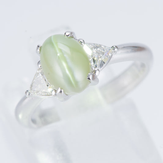スリーストーン キャッツアイxダイヤモンド プラチナリング C: 2.8 ct D: 0.39ct Pt900