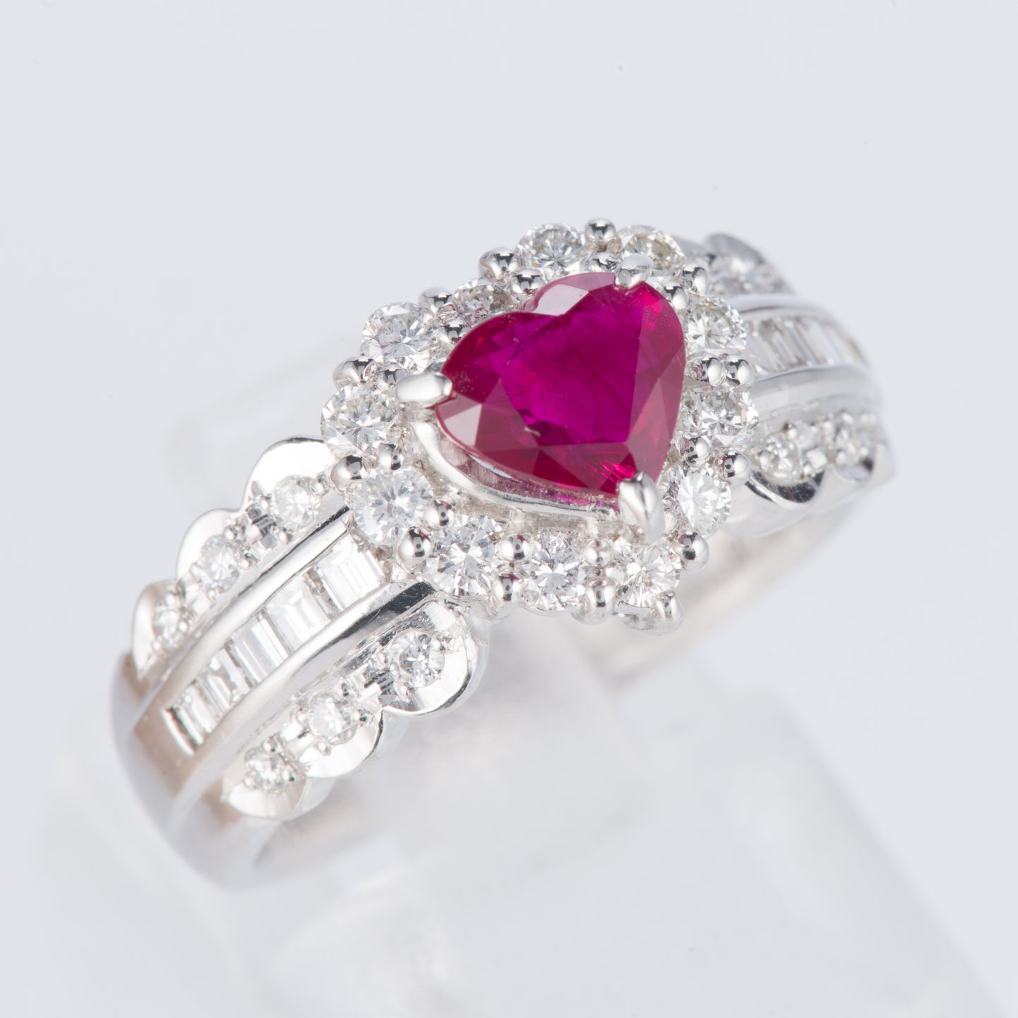 ルビーxダイヤモンド プラチナリング R: 1.08 ct D: 0.7ct Pt900