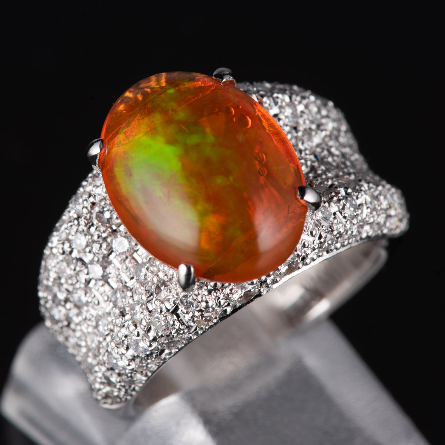 パヴェ メキシコオパールxダイヤモンド プラチナリング MO: 3.93 ct D: 0.93ct Pt900