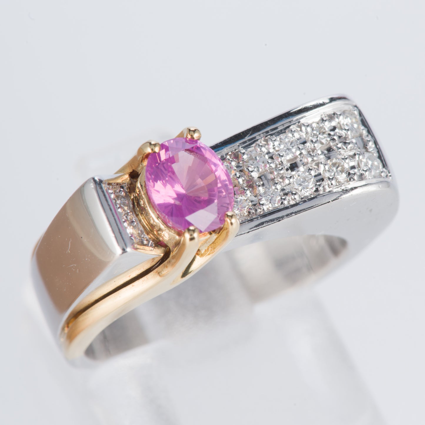 ピンクサファイアxダイヤモンド リング PS: 0.9 ct D: 0.16ct Pt900/K18YG