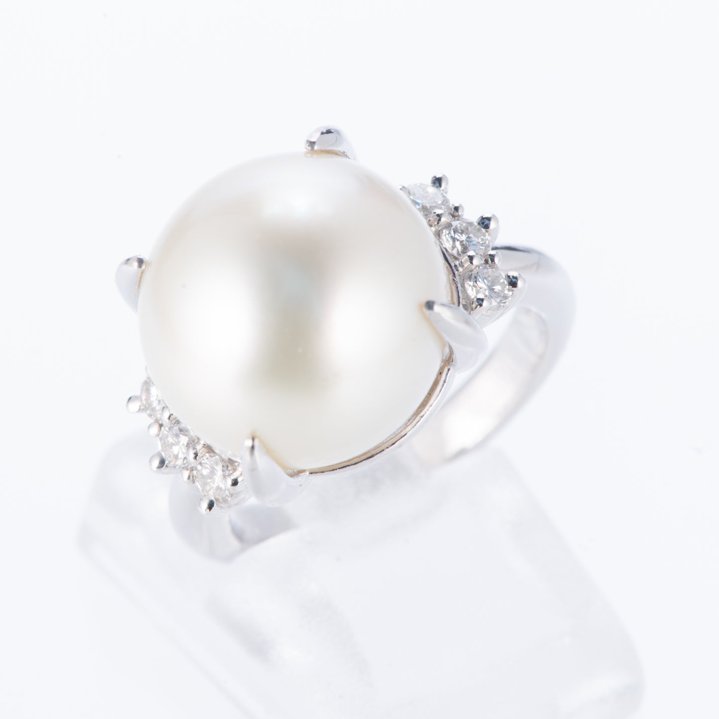 13mm 南洋パールプラチナリング 13.1mm D:0.26ct Pt900