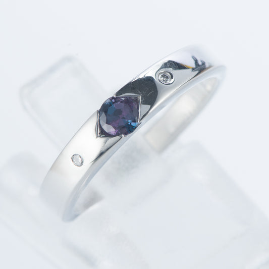 アレキサンドライトxダイヤモンド プラチナリング Al: 0.2 ct D: 0.02ct Pt900