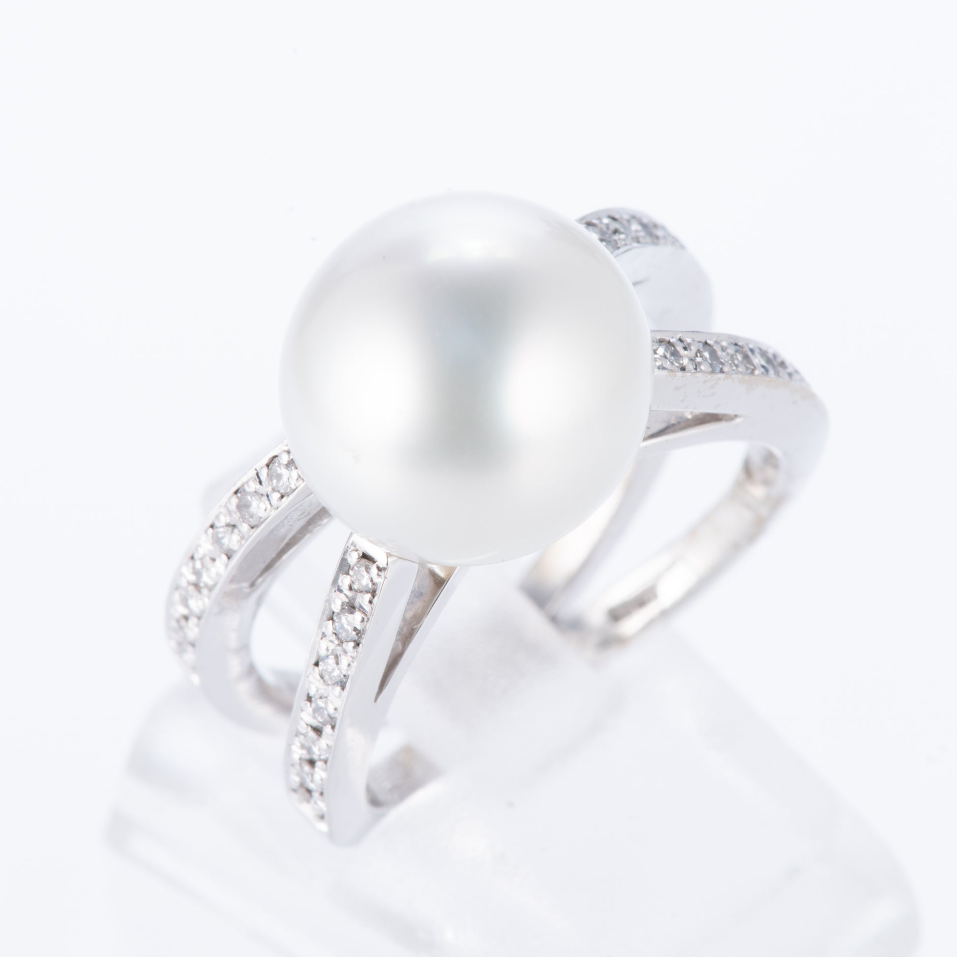 南洋パールxダイヤモンド ホワイトゴールドリング P: 11.42mm D: 0.28ct K18WG