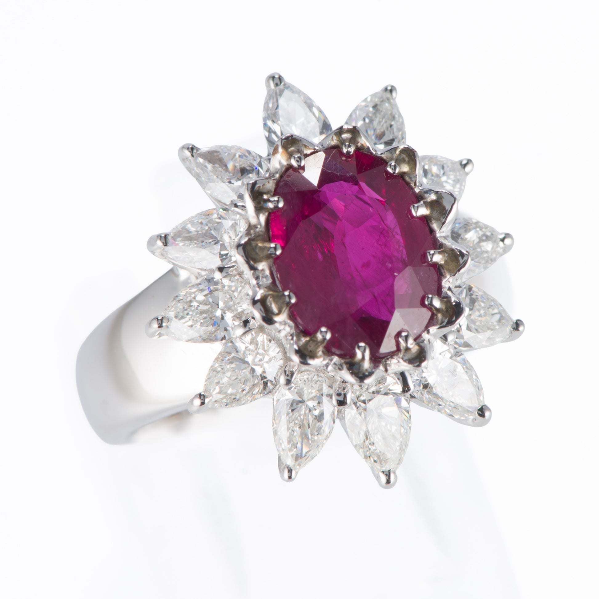 ロータス ルビーxダイヤモンド プラチナリング R: 2.16 ct D: 2.07ct Pt900