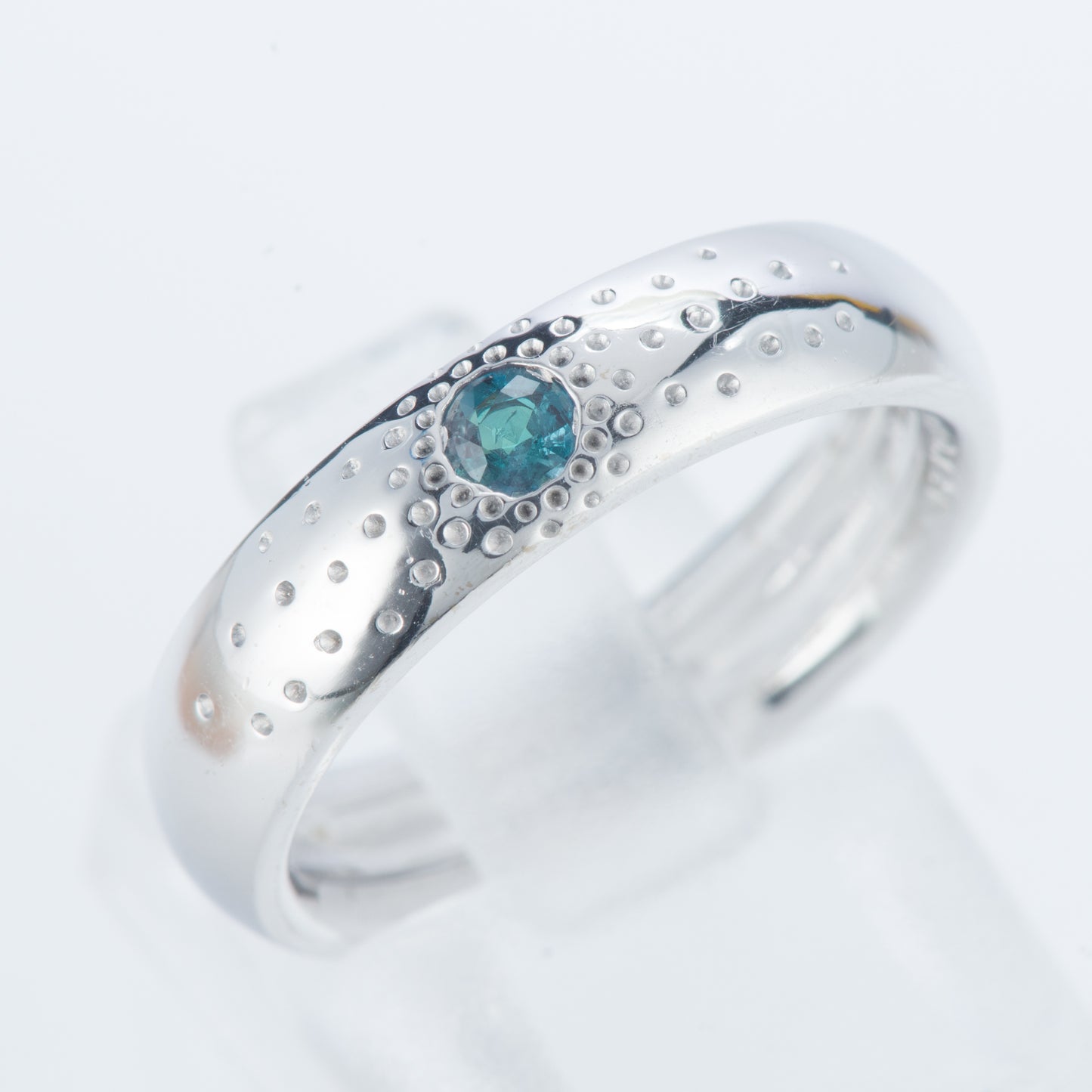 アレキサンドライトホワイトゴールドリング Al 0.12ct K18WG