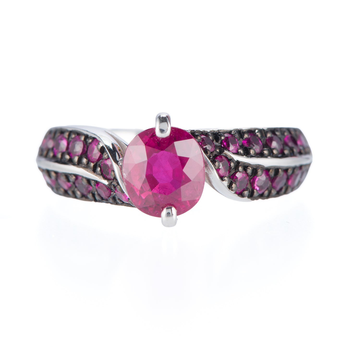 リーフ ルビーホワイトゴールドリング R:1.47ct R: 0.68ct K18WG