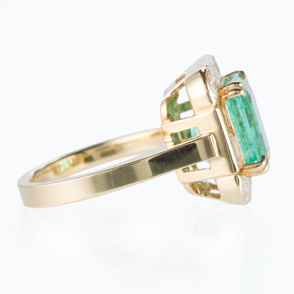 ロック コロンビア産エメラルドイエローゴールドリング E: 4.82ct  D:1.43ct