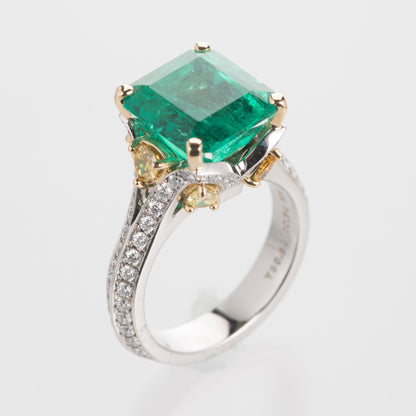 コロンビア産エメラルドプラチナリング Pt950/K18YG E:6.13ct YD:0.63ct D:0.74ct