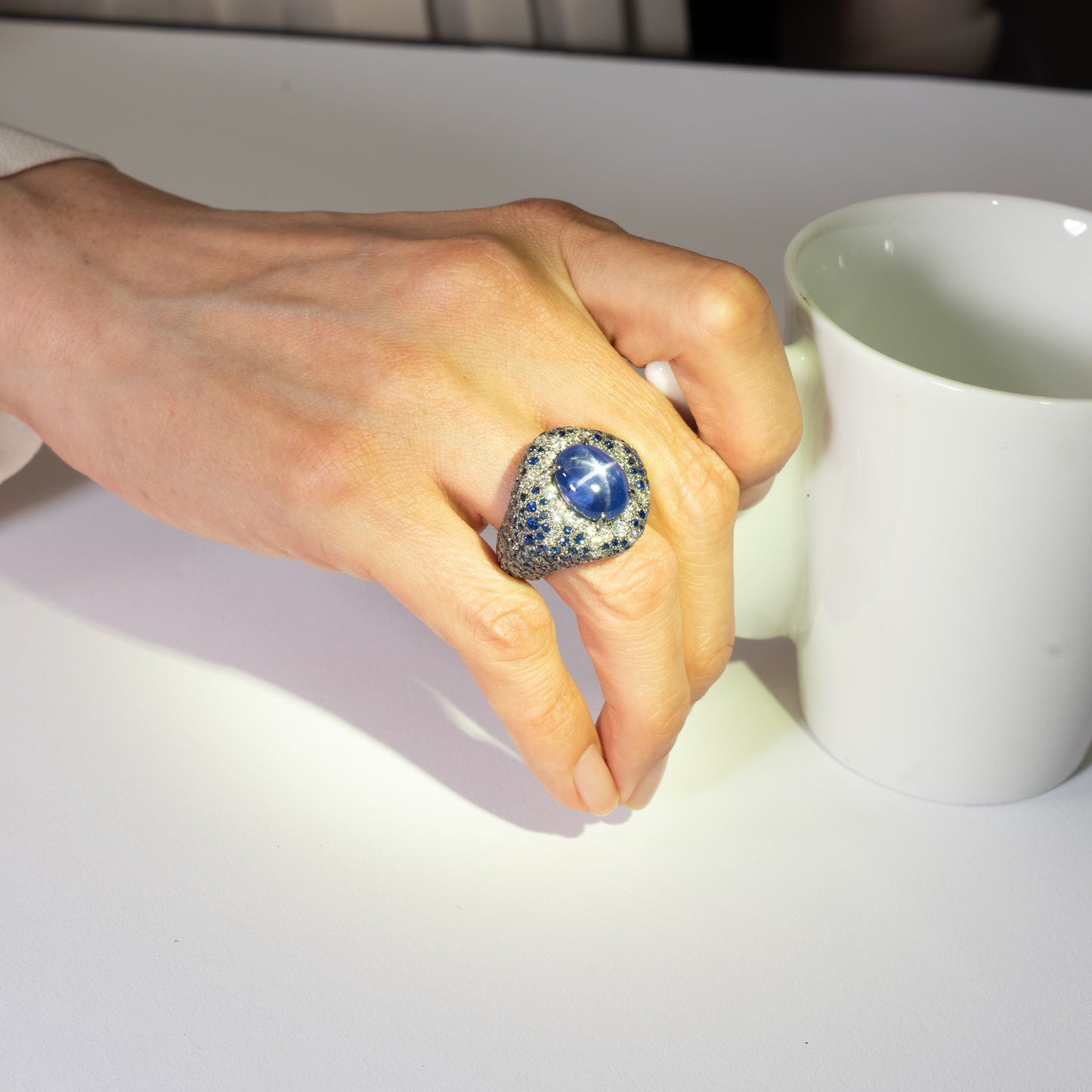 ライトニング プラチナ製スターサファイアリング (SS: 12.35ct S: 7.13ct D:0.94ct Pt950)