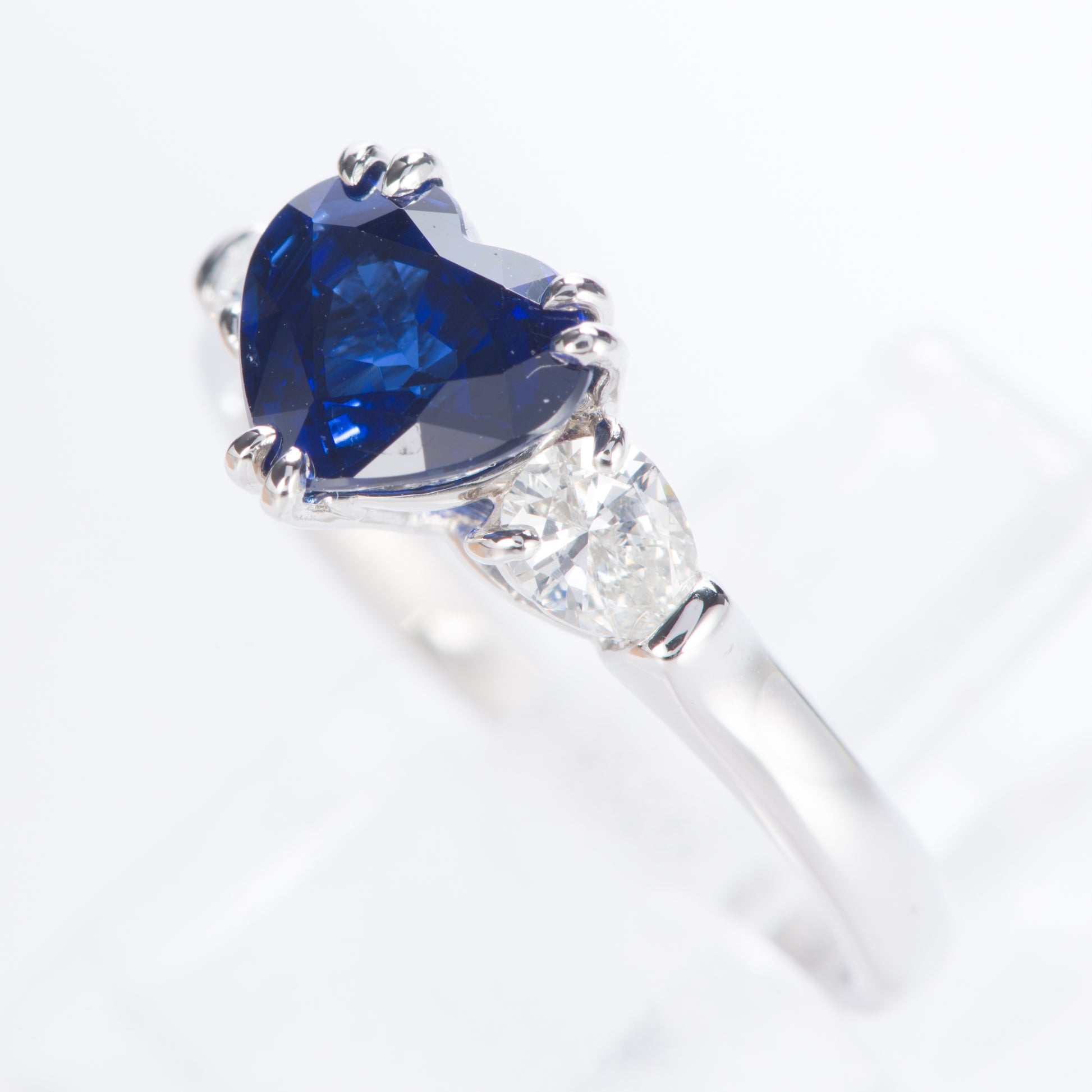 ロイヤルブルーサファイアxダイヤモンド プラチナリング S: 1.73ct D: 0.43ct Pt900