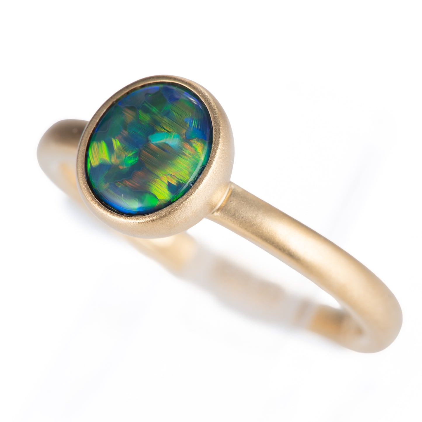 ポイント ブラックオパールイエローゴールドリング O: 0.66ct K18YG