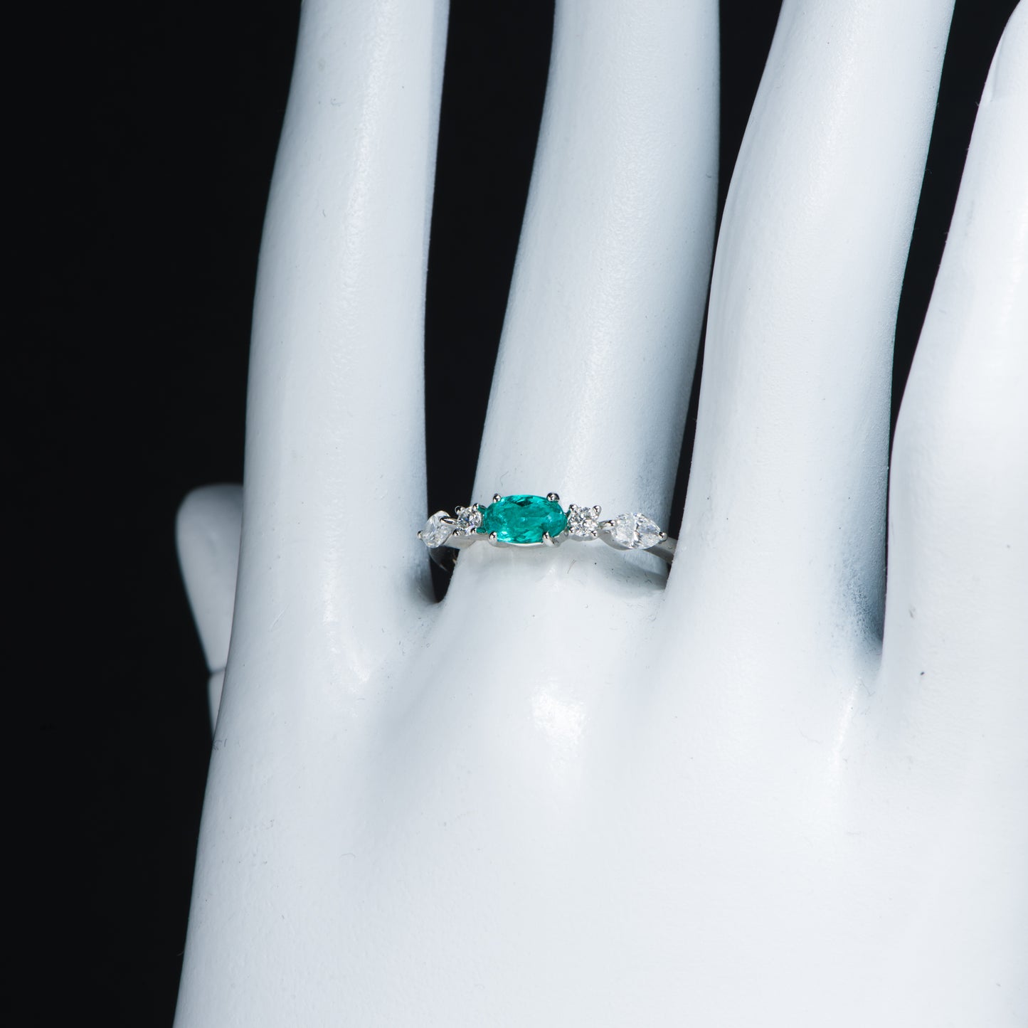 ブラジル産パライバトルマリンxダイヤモンドプラチナ製リング(0.39ct 0.37 Pt950 GIA)