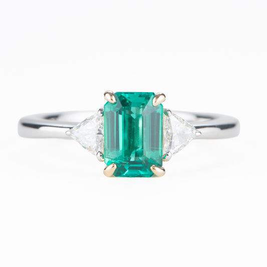 0.92ct コロンビア産エメラルドxダイヤモンド プラチナ製リング E:0.92ct D:0.24ct Pt950/K18YG GIA