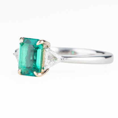 0.92ct コロンビア産エメラルドxダイヤモンド プラチナ製リング E:0.92ct D:0.24ct Pt950/K18YG GIA