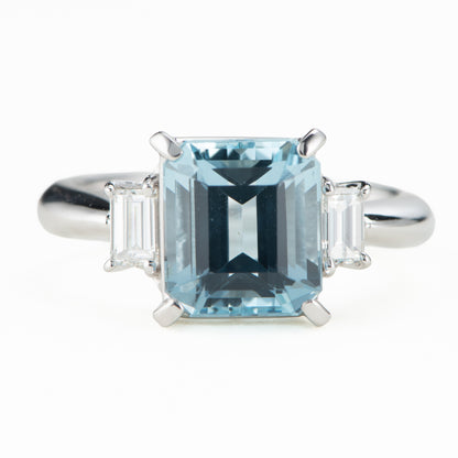 アクアマリン　プラチナ製リング To: 2.73ct D:0.30ct Pt900