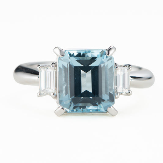 アクアマリン　プラチナ製リング To: 2.73ct D:0.30ct Pt900