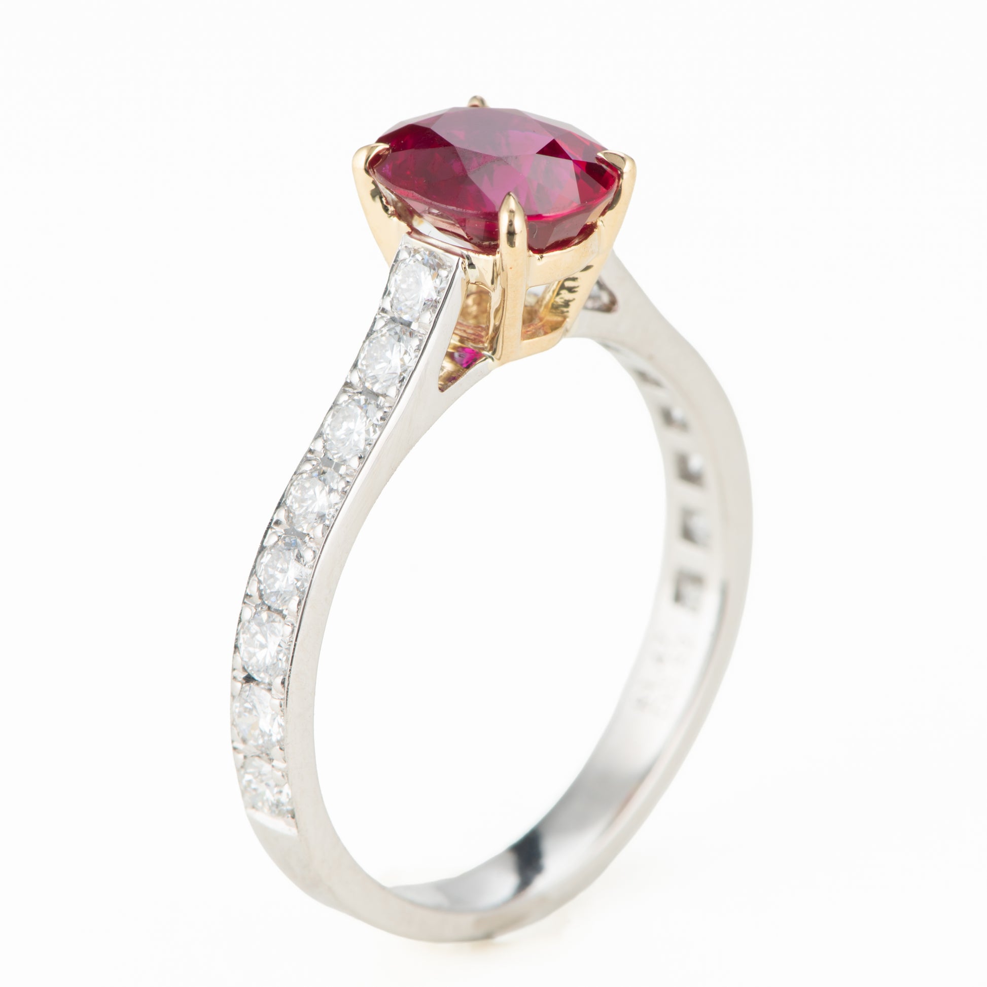 ビルマ産ルビー　ピジョンブラッドプラチナリング R: 1.47ct D:0.52ct Pt900/K18YG