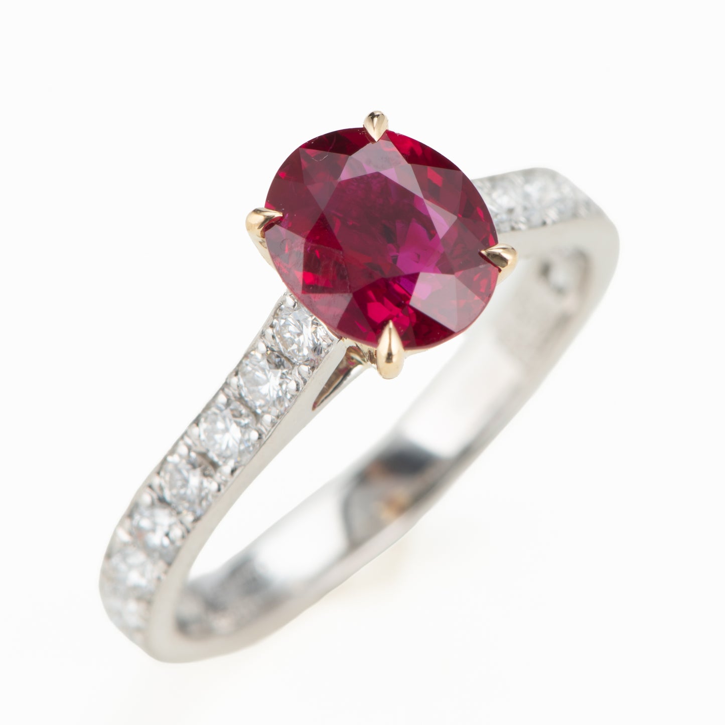 ビルマ産ルビー　ピジョンブラッドプラチナリング R: 1.47ct D:0.52ct Pt900/K18YG