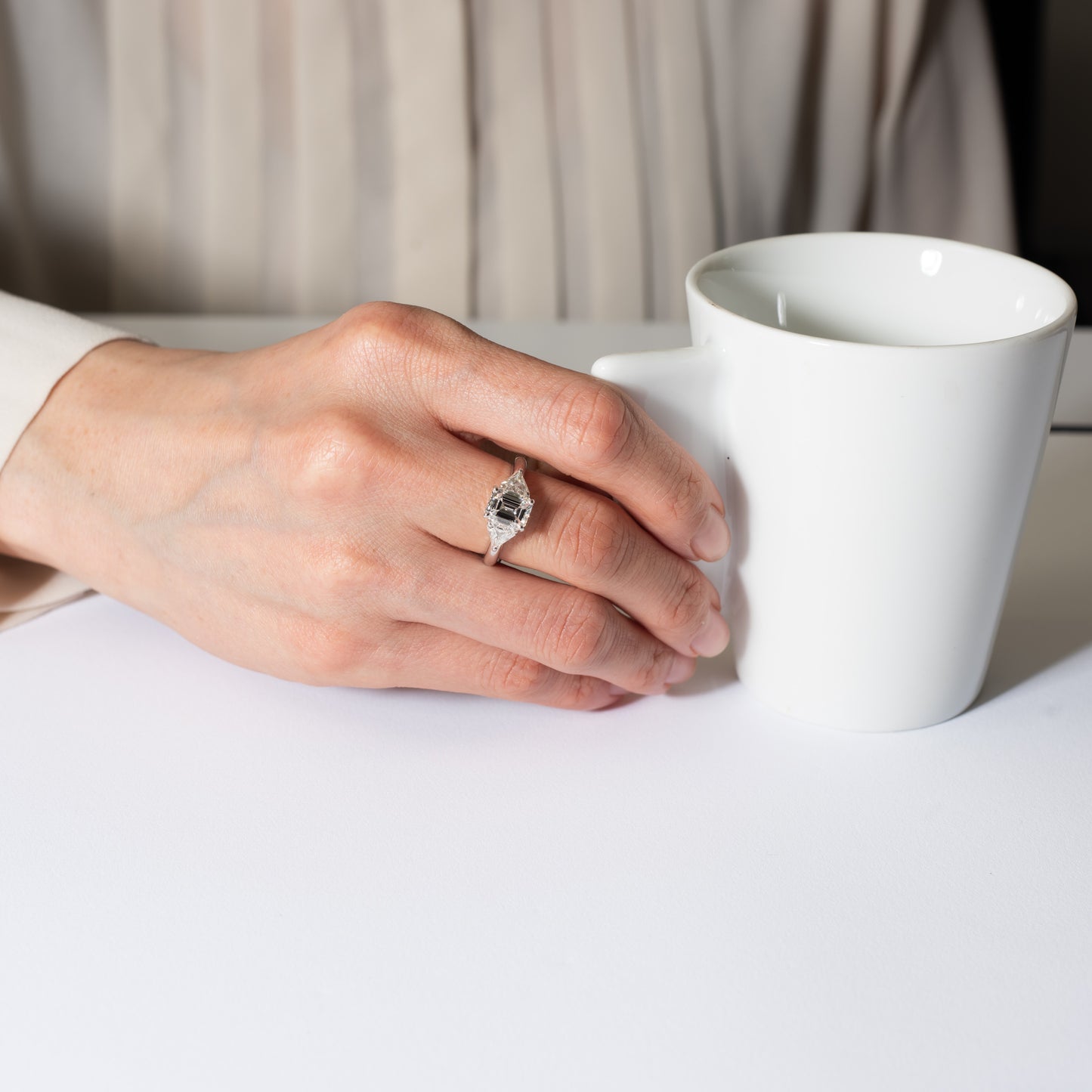 スリーストーン Fカラー インターナリーフローレス　ダイヤモンド プラチナリング D: 1.59ct 0.70ct Pt950