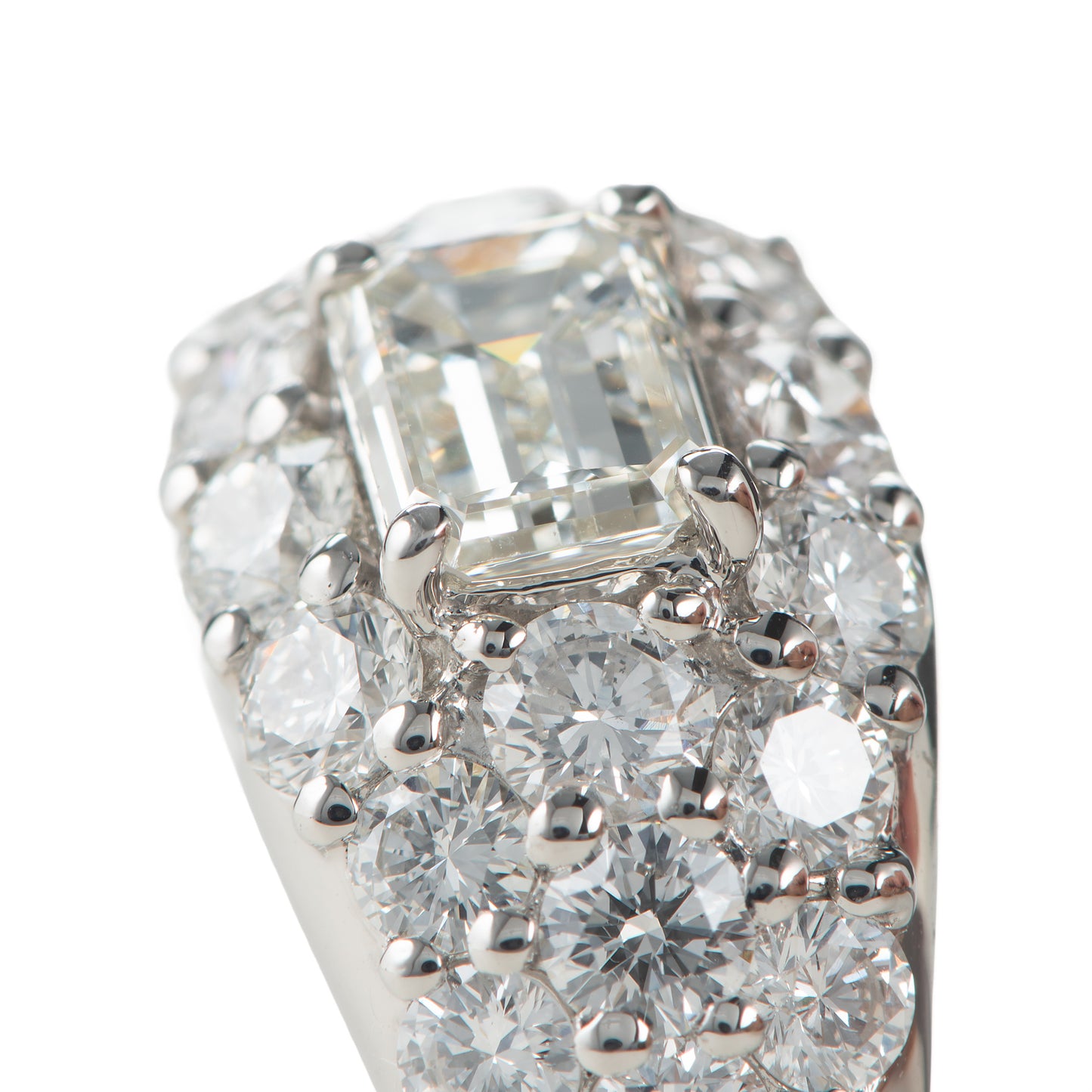 合計2.42ct エメラルドカットダイヤモンド　パヴェ プラチナリング 2.42twct (D: 0.80ct D: 1.62ct) Pt900 GIA