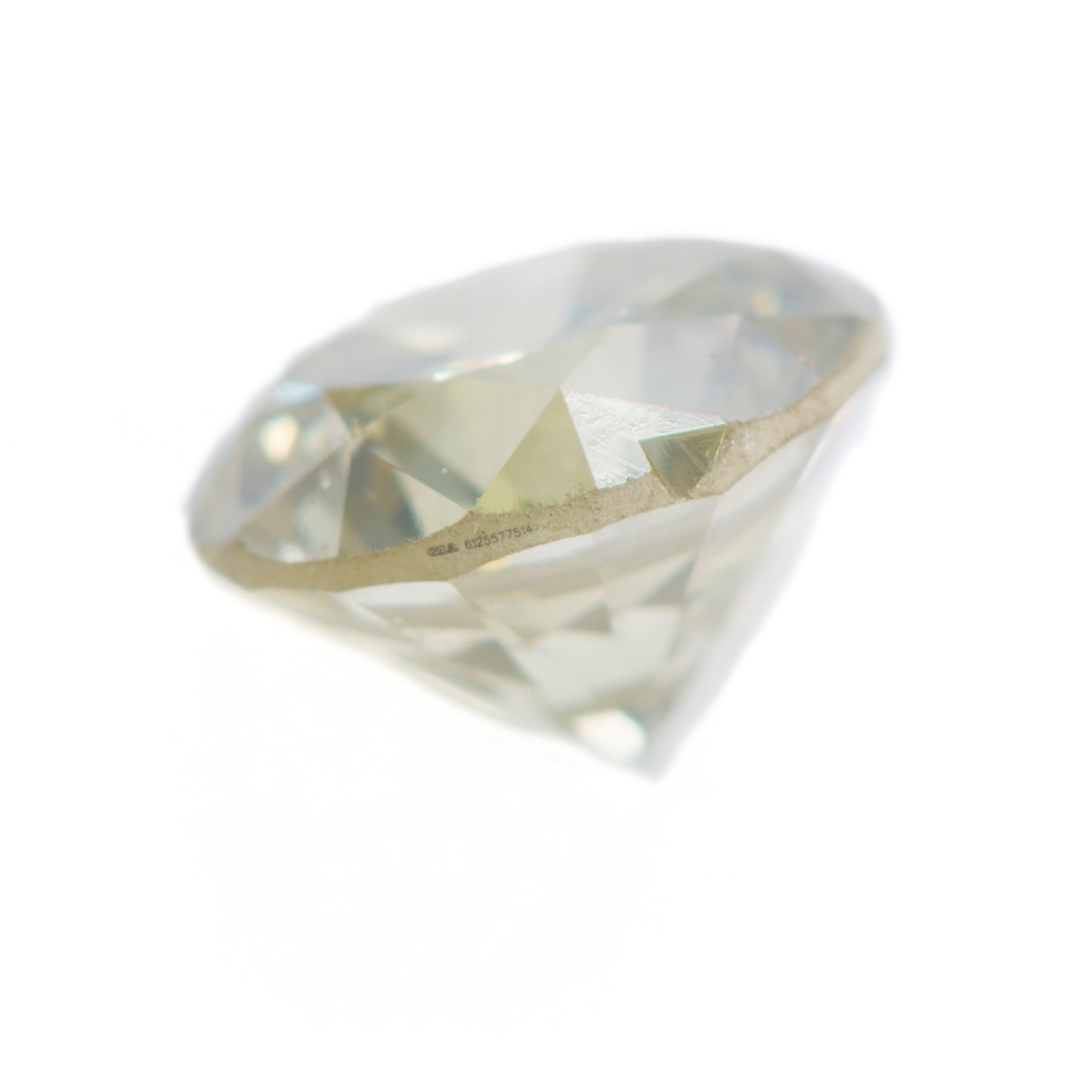 0.38ct ,Chameleon diamond カメレオンダイヤモンド SI2 GIAガードル刻印