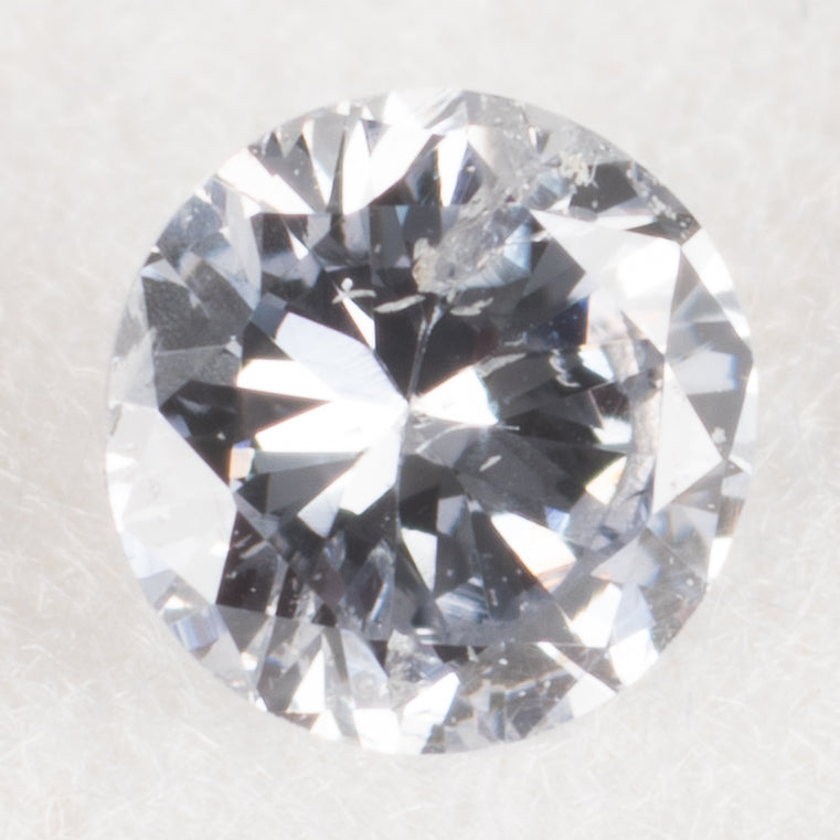 0.07ct ファンシーライトグレーブルー Fancy Light Gray Blue, GIA ラウンド