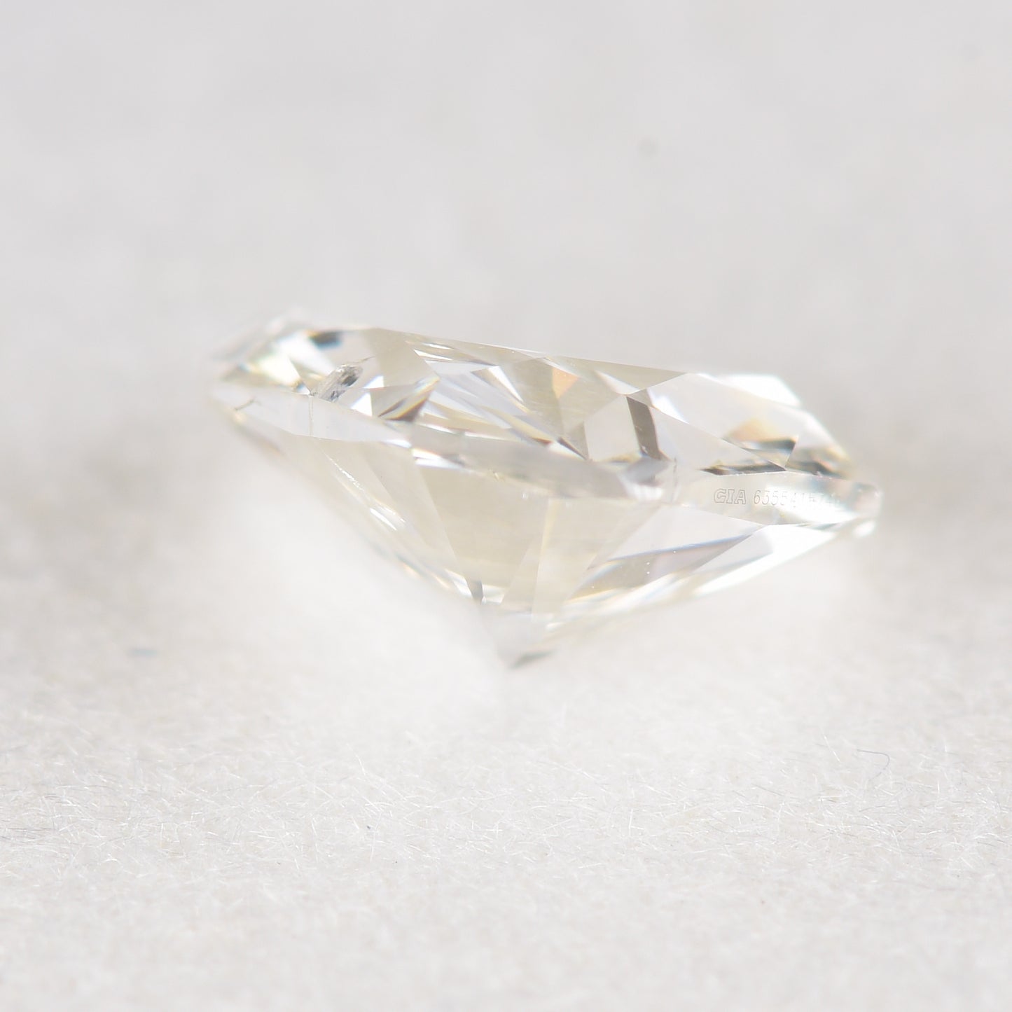 0.50ct シールドカットダイヤモンド　Jカラー　SI2 ルース, GIA