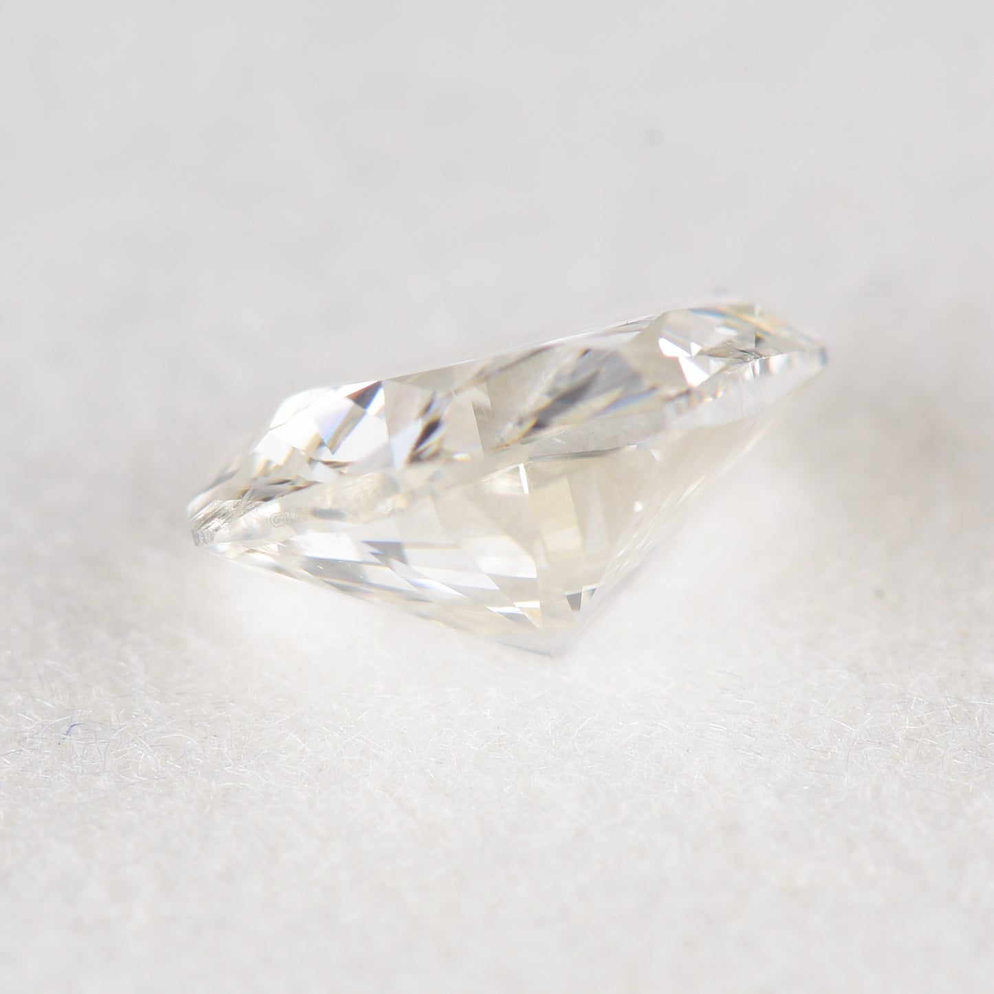 0.50ct シールドカットダイヤモンド　Jカラー　SI2 ルース, GIA