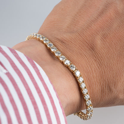 9.34ct イエローゴールド製ダイヤモンドテニスブレスレット (D: 9.39ct K18YG)