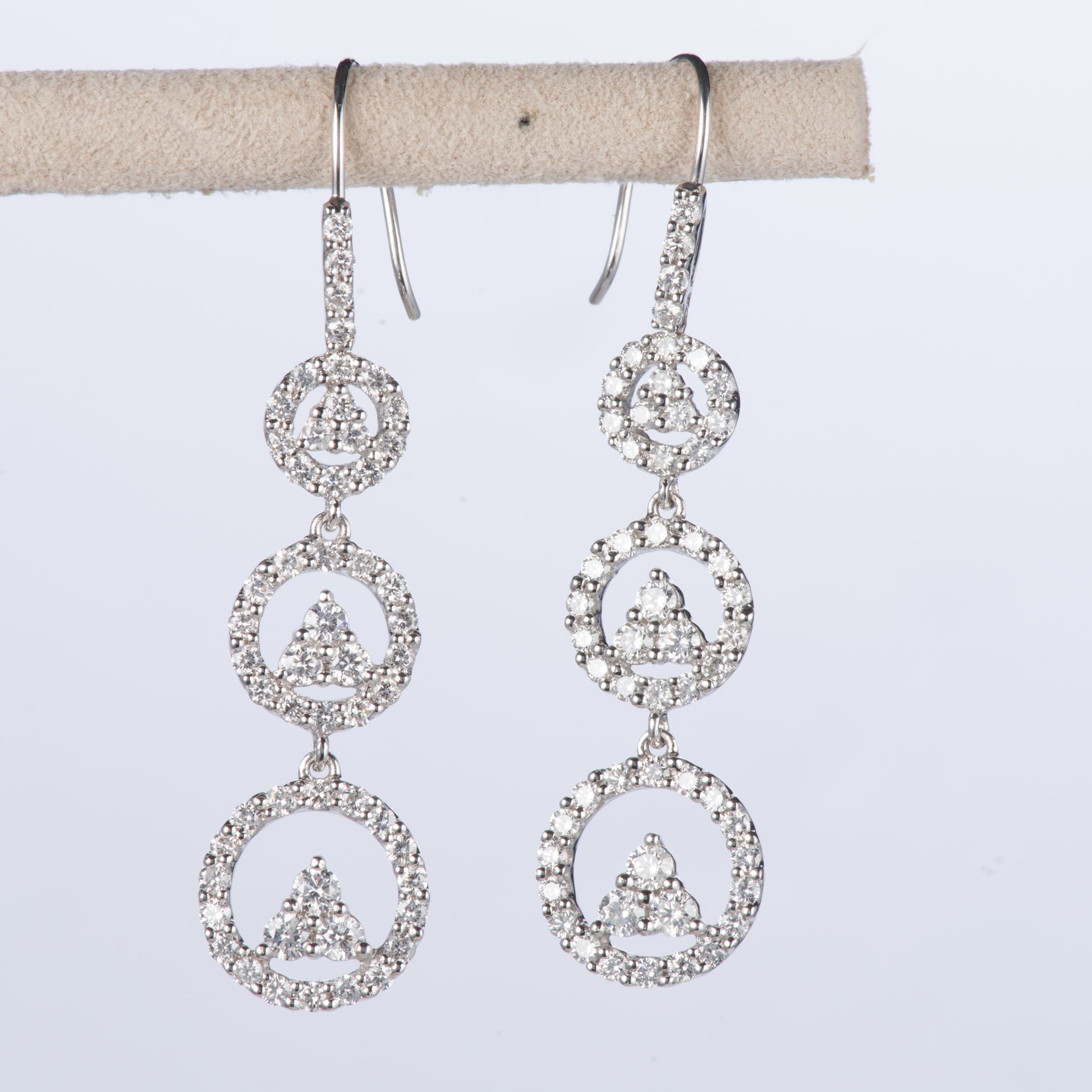 ダイヤモンド ホワイトゴールドリイヤリング D: 1.92ct (0.96ct D: 0.96ct )K18WG