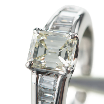 エメラルドカットダイヤモンド プラチナ製リング D: 1.004ct Under N VLY D: 0.40ct Pt900 CGL　拡大写真