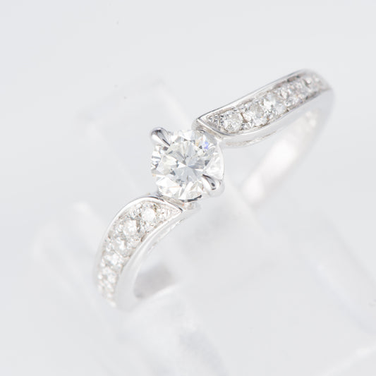 ダイヤモンドホワイトゴールドリング D: 0.27 ct D: 0.17ct K18WG