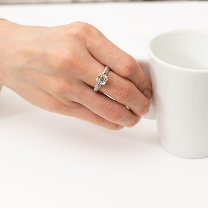 2ctスクエアカットダイヤモンド Very Light Yellow VS1 プラチナ製リング D: 2.04ct 0.46ct Pt900 GIA